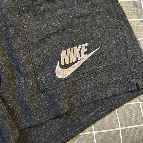 Nike Charcoal Gray Running Shorts - Picture 2 of 3